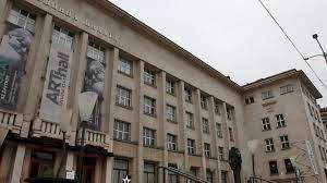 Телефонната палата с нов собственик. Кой купи имота от фалирала фирма на Божков